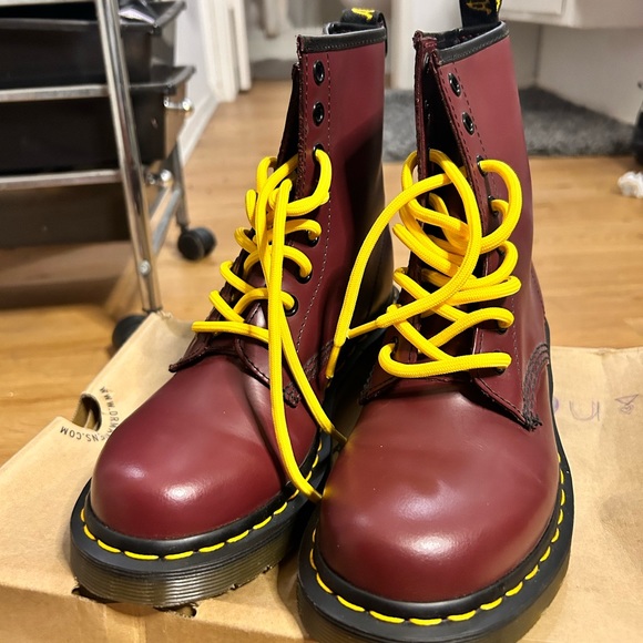 Doc martens - Picture 2 of 5